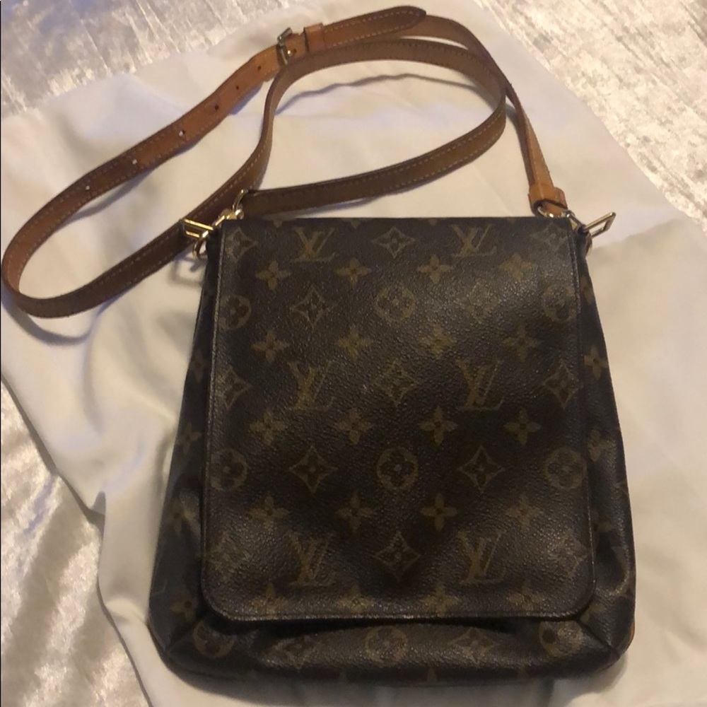 Louis Vuitton Musette Salsa